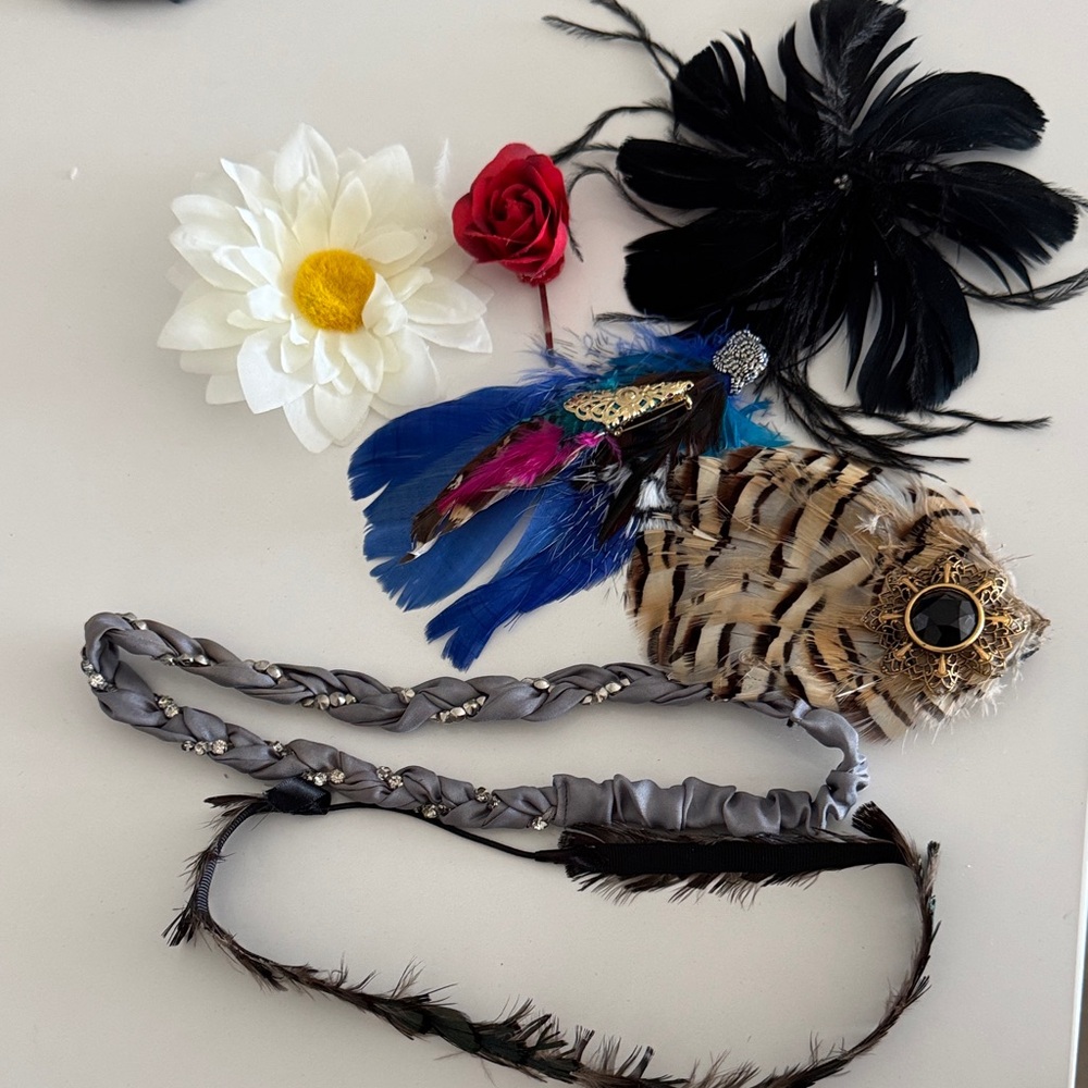 Elegant Feather and Flower Hair Accessories Set/ LOT